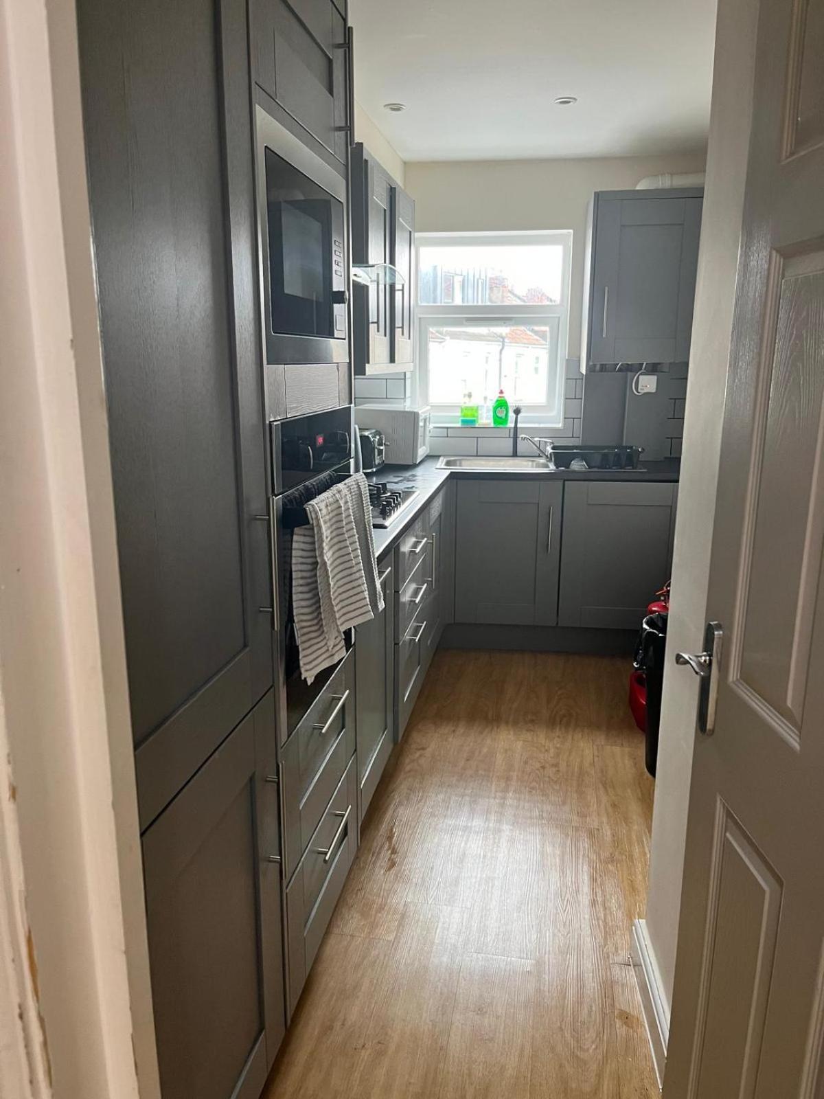 Ferienwohnung Short Term Lets From £15 Per Person Per Night Bristol Exterior foto
