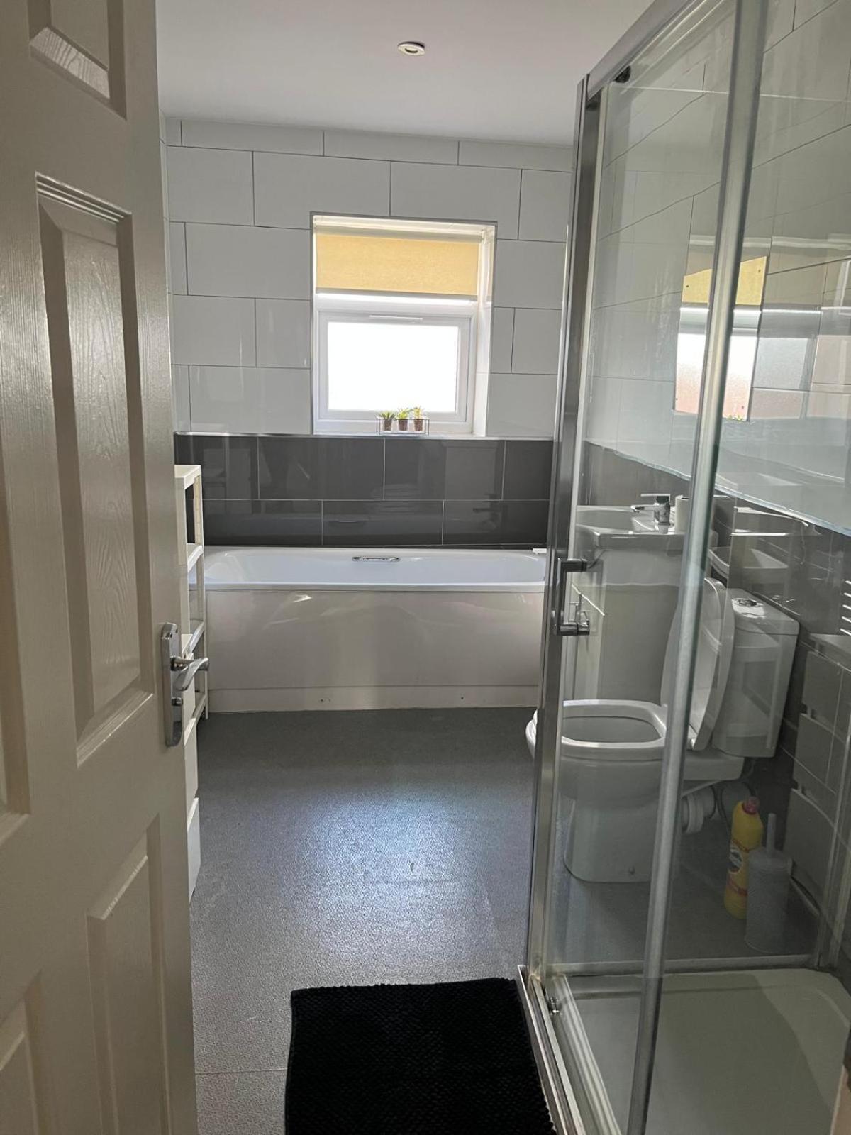 Ferienwohnung Short Term Lets From £15 Per Person Per Night Bristol Exterior foto