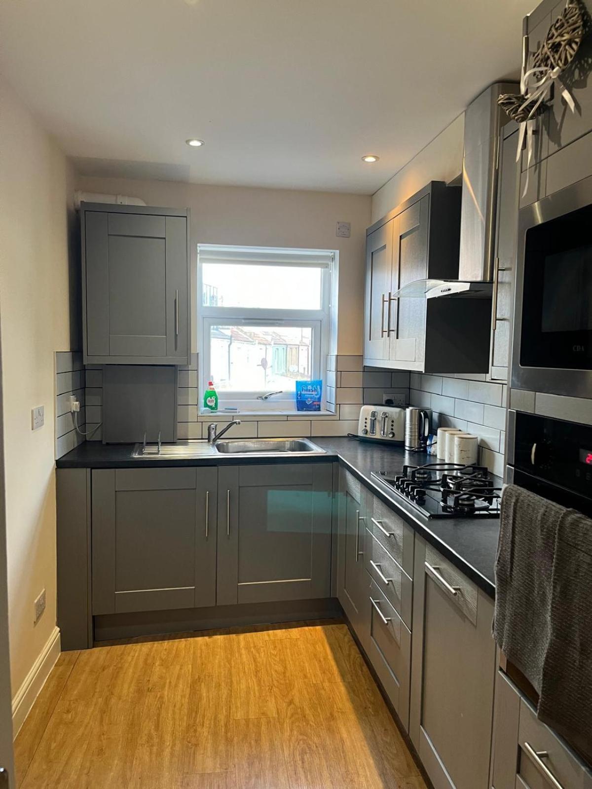 Ferienwohnung Short Term Lets From £15 Per Person Per Night Bristol Exterior foto
